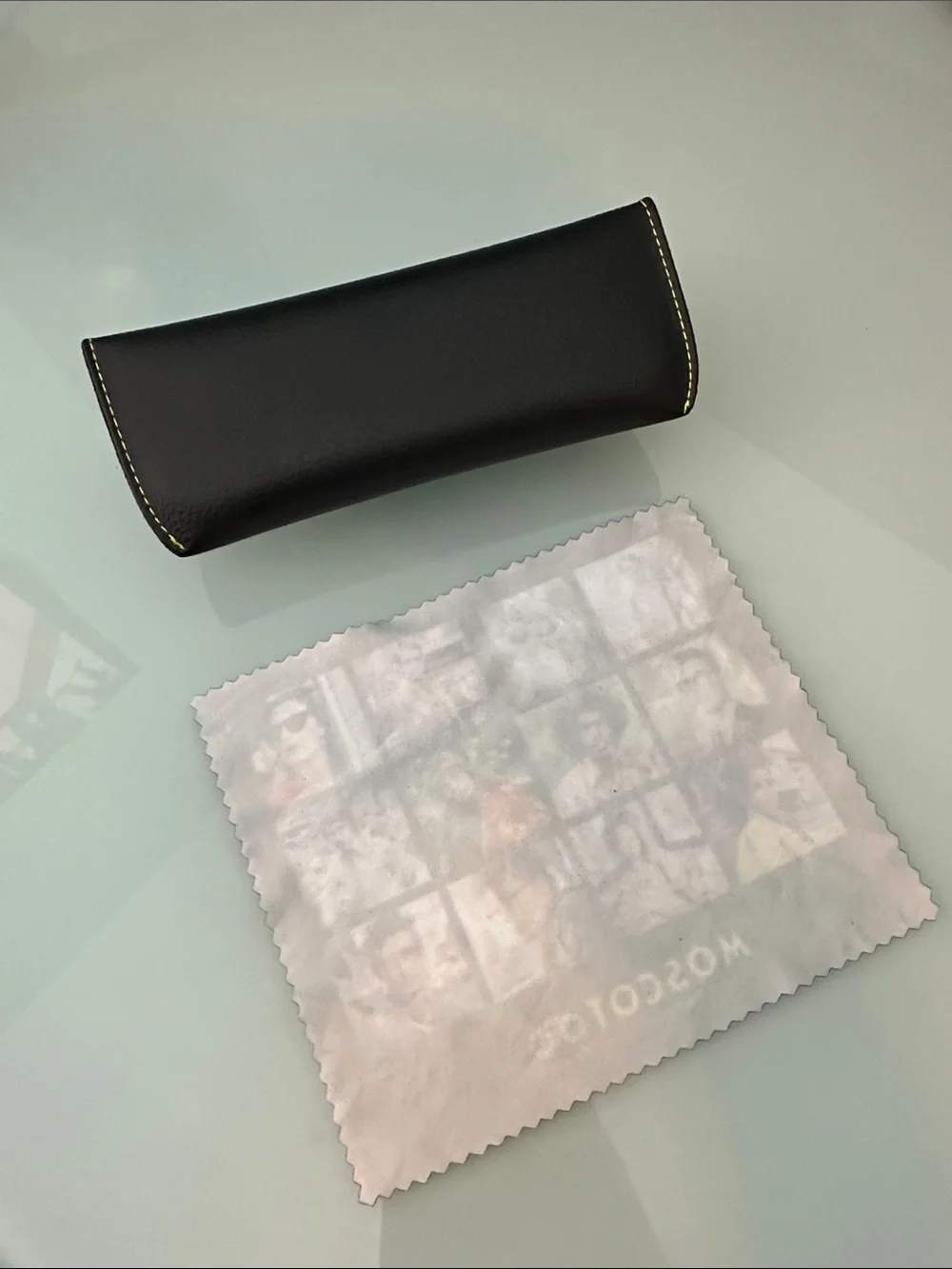 Moscot Case & Dust Cloth